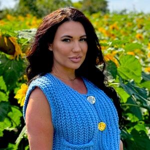 Meet your Posher, Christina